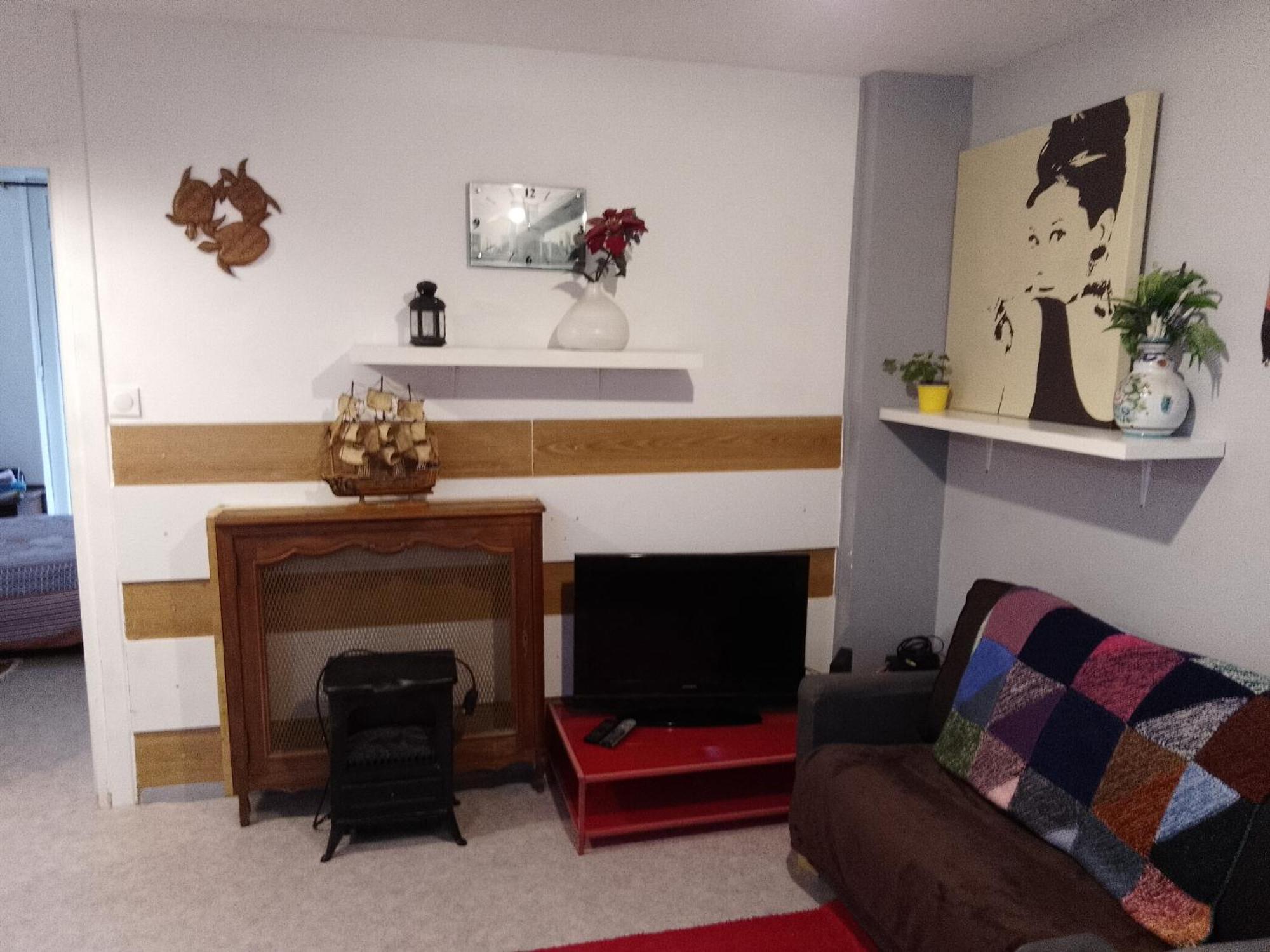 Guesthouse Familial Pour 2,3,4 Personnes De 44M2- Accessible Handic -Rez De Chaussee-Vues Sur Rue Et Patio Prive - Sejour, Chambre Separee-Cuisine,Salle De Bain,Lit Double Et Canape-Lit 2Pers-Entree De La Rue Berzelius-5 Minutes Du Metro Brochant-Lig ปารีส ภายนอก รูปภาพ